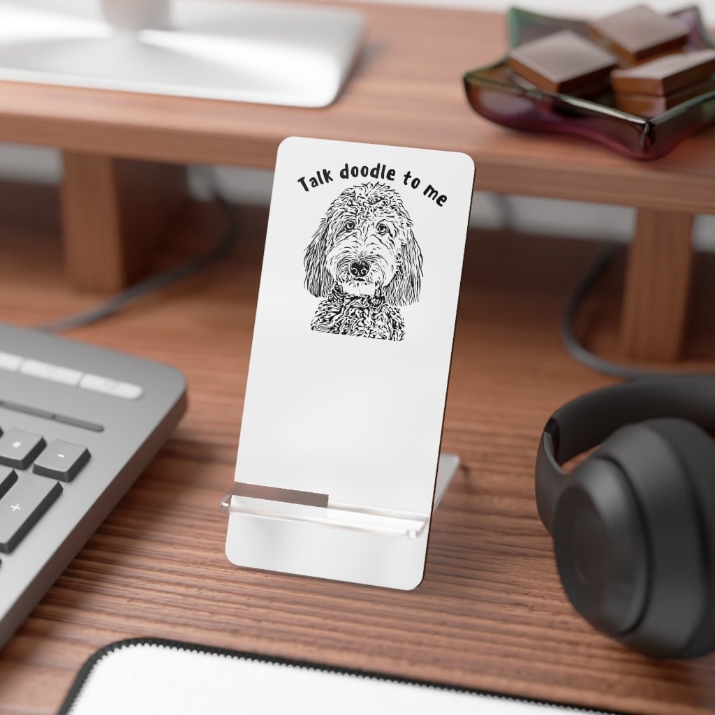 Doodle Dog Mobile Display Stand for Smartphones | Doodle Mom | Doodle Dad Gift | Bernedoodle | Goldendoodle | Labradoodle | Aussie